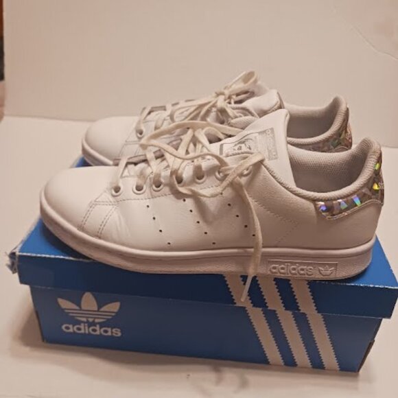 ADIDAS ORIGINALS J STAN SMITH EE8483 White/Silver Iridescent, Sz J6 (W8), used - Picture 8 of 15